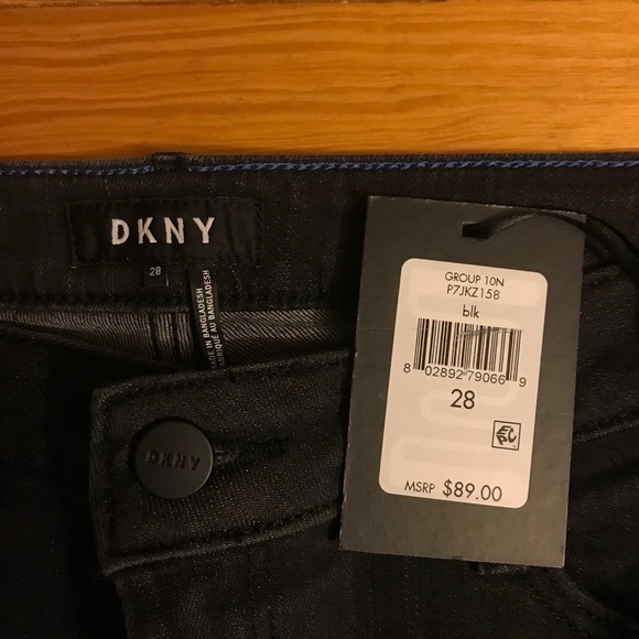 DKNY Black Distressed Skinny Jeans, NWT, 28 - Picture 2 of 14